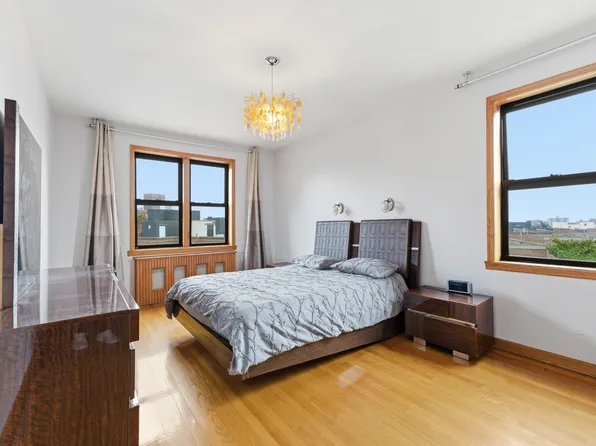 3616 Henry Hudson Parkway image 10 of 16