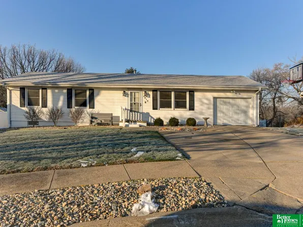 3814 N 88th Cir, Omaha, NE 68134
