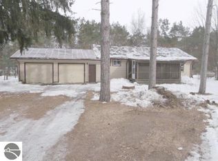 5946 E Esmond Rd, Hale, MI 48739