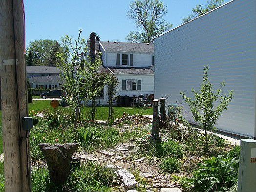2nd image of 540 Humboldt Ave