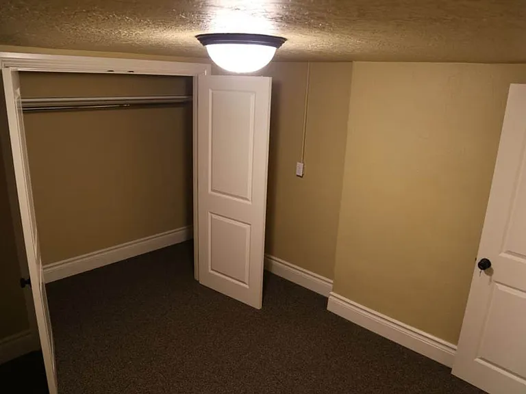 685 SE Vera Ave — Photo 10