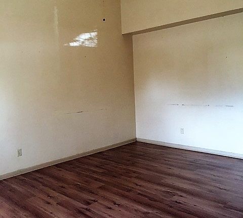 2nd image of 7704 Gladys Ave #3