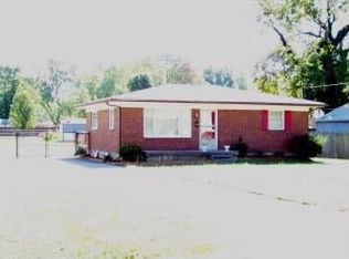 4737 Dover Rd, Louisville, KY 40216