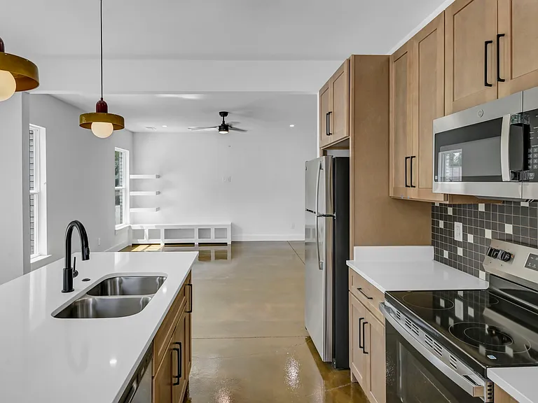 2466 Millwood Ave #A — Photo 57