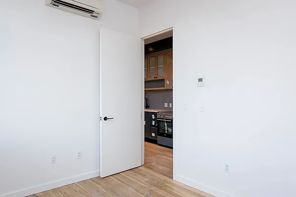 Rented by Nooklyn NYC LLC | media 40