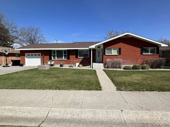 530 Cedar Dr, Burley, ID 83318