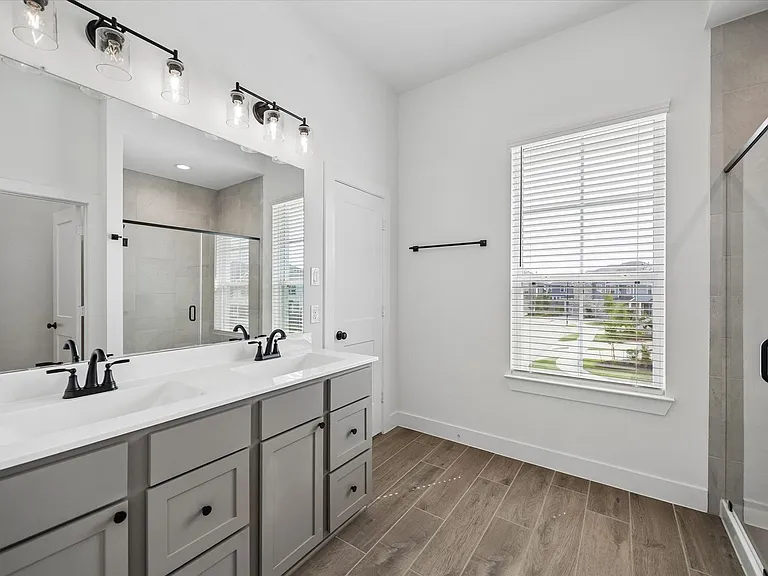 12946 Rio Mariano Ln — Photo 7