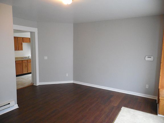 4th image of 132 Central Ave