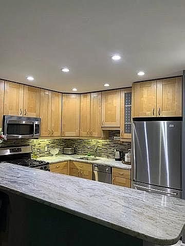 1st image of 6135 Leesburg Pike APT 105