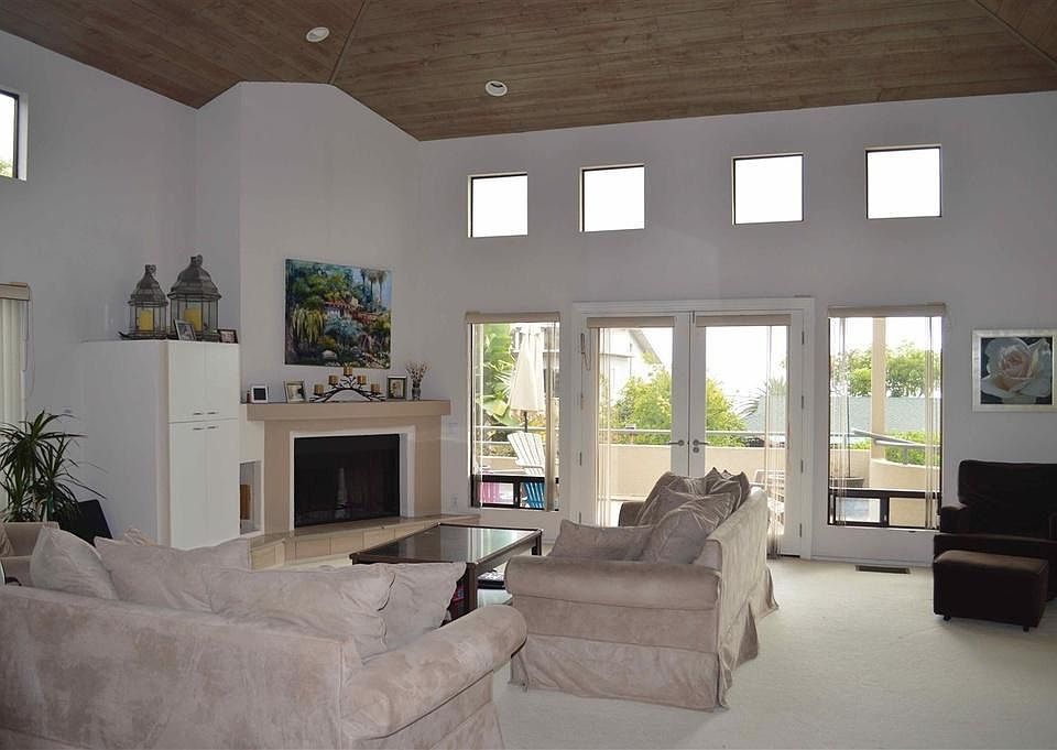 2nd image of 170 Jupiter St #1
