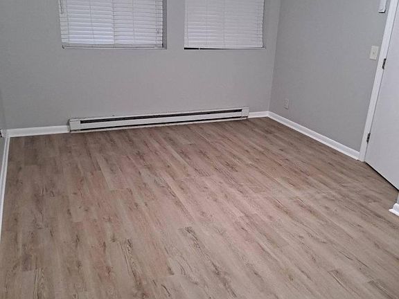 5th image of 550 Harding Pl APT B110