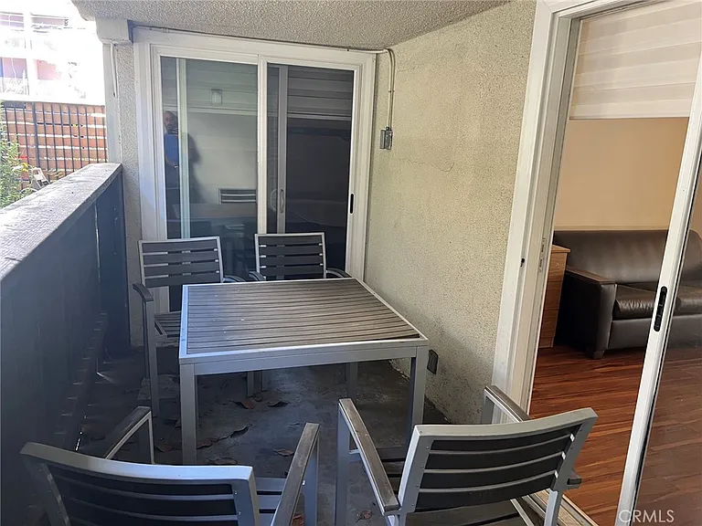 265 N Oakland Ave #1 — Photo 5
