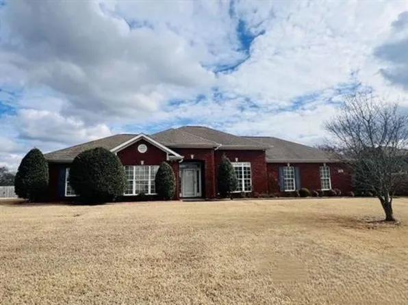 105 Gramercy Cir, Huntsville, AL 35806