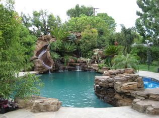 19202 Santa Rita St, Tarzana, CA 91356