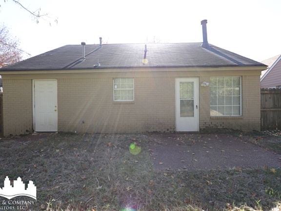 4th image of 9270 Charly Hill Ln