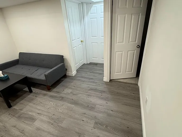 39 Crown Cres #BASEMENT — Photo 15