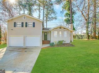 4101 Willow Ridge Rd, Douglasville, GA 30135