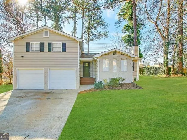 4101 Willow Ridge Rd, Douglasville, GA 30135