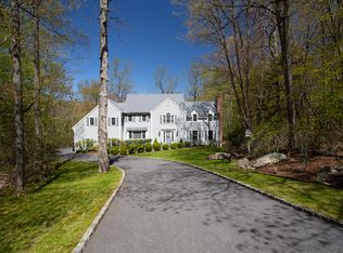 64 Pelham Ln #B, Ridgefield, CT 06877