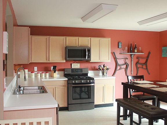4th image of 3401 Huisache Blvd
