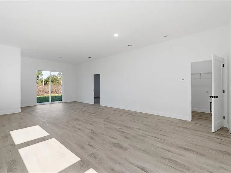 3699 SW 169th Pl — Photo 9