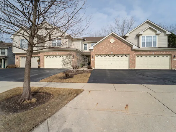 315 Emerald Ln, Algonquin, IL 60102