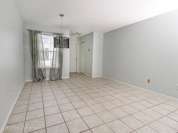 5th image of 1101 Woodsmere Pkwy