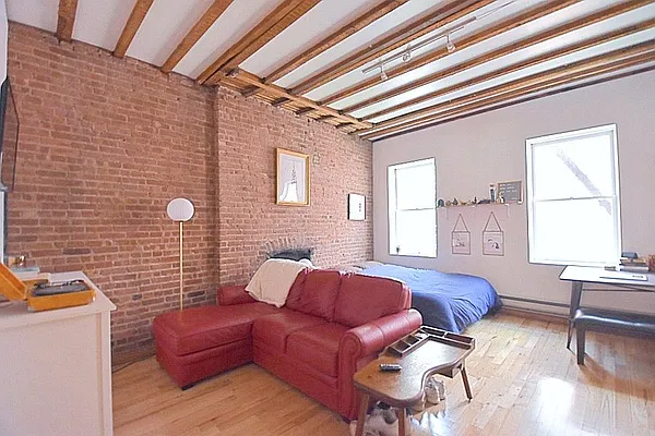 Rented by Bold New York | media 16