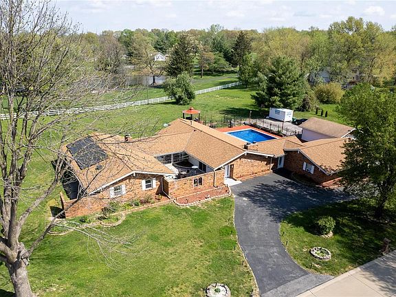 3rd image of 1243 Edlor Dr
