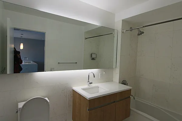 Rented by HighRiseNY | media 5