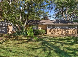 2754 S Waukesha Rd, West Allis, WI 53227