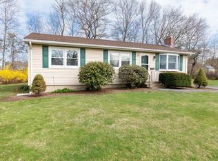 11 Rita Rd, Peabody, MA 01960