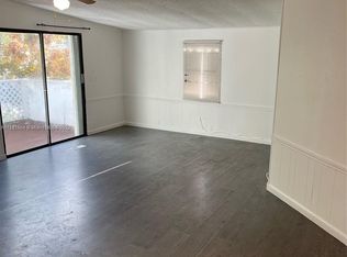 3028 SW 50th St #1, Fort Lauderdale, FL 33312