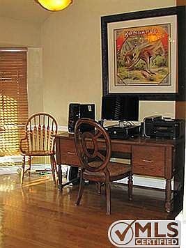 5th image of 3825 Berkshire Ln