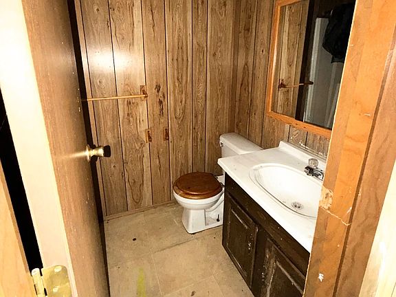 3rd image of 324 W Blanco Blvd #Kp48