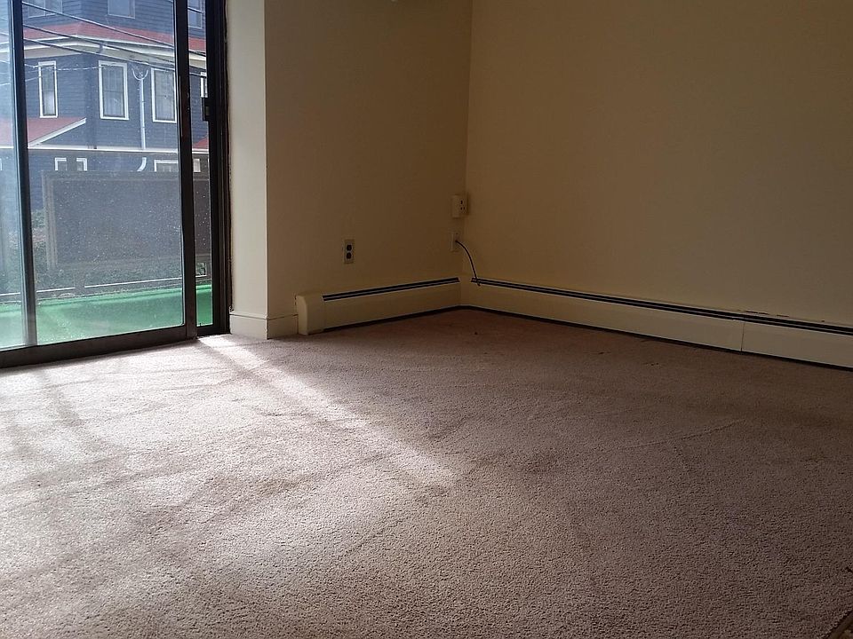 2nd image of 267 Massachusetts Ave
