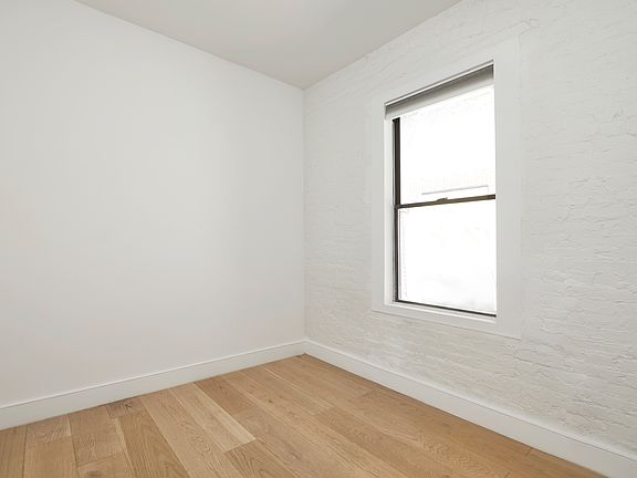 3rd image of 245 E 30th St APT 35