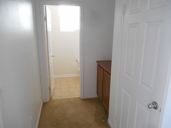 3rd image of 13229 Hollister St