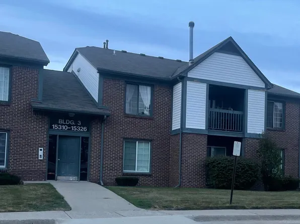 15530 Ashley Ct, Macomb, MI 48044