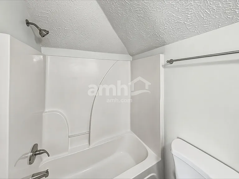 1856 Portview Dr — Photo 17