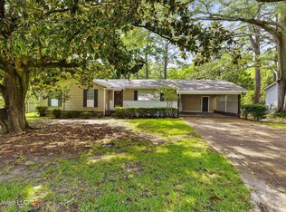 205 Pimlico Pl, Jackson, MS 39211