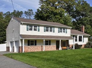 509 Rehill Ct, River Vale, NJ 07675