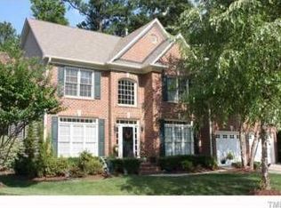 212 Hedgewood Ct, Cary, NC 27519