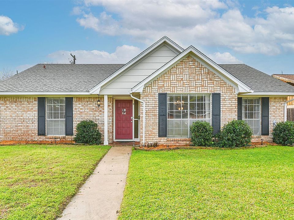 1st image of 9 Willow Ln