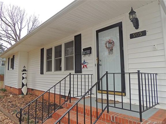 2nd image of 905 Dogwood Dr