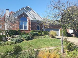 4006 Hurstbourne Woods Dr, Louisville, KY 40299