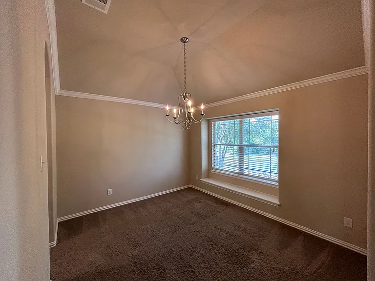 2204 Tranquility Ln — Photo 7