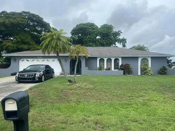 608 SE 2nd Pl, Cape Coral, FL 33990