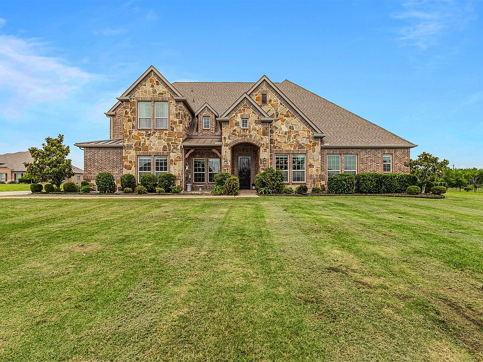 1st image of 3025 Bridgecreek Dr