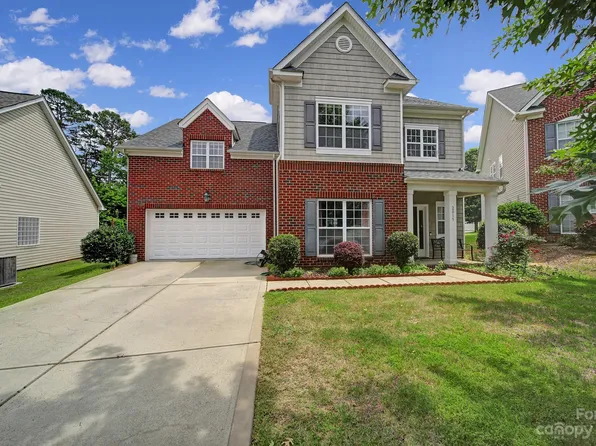 2015 Serenity Pl, Matthews, NC 28104